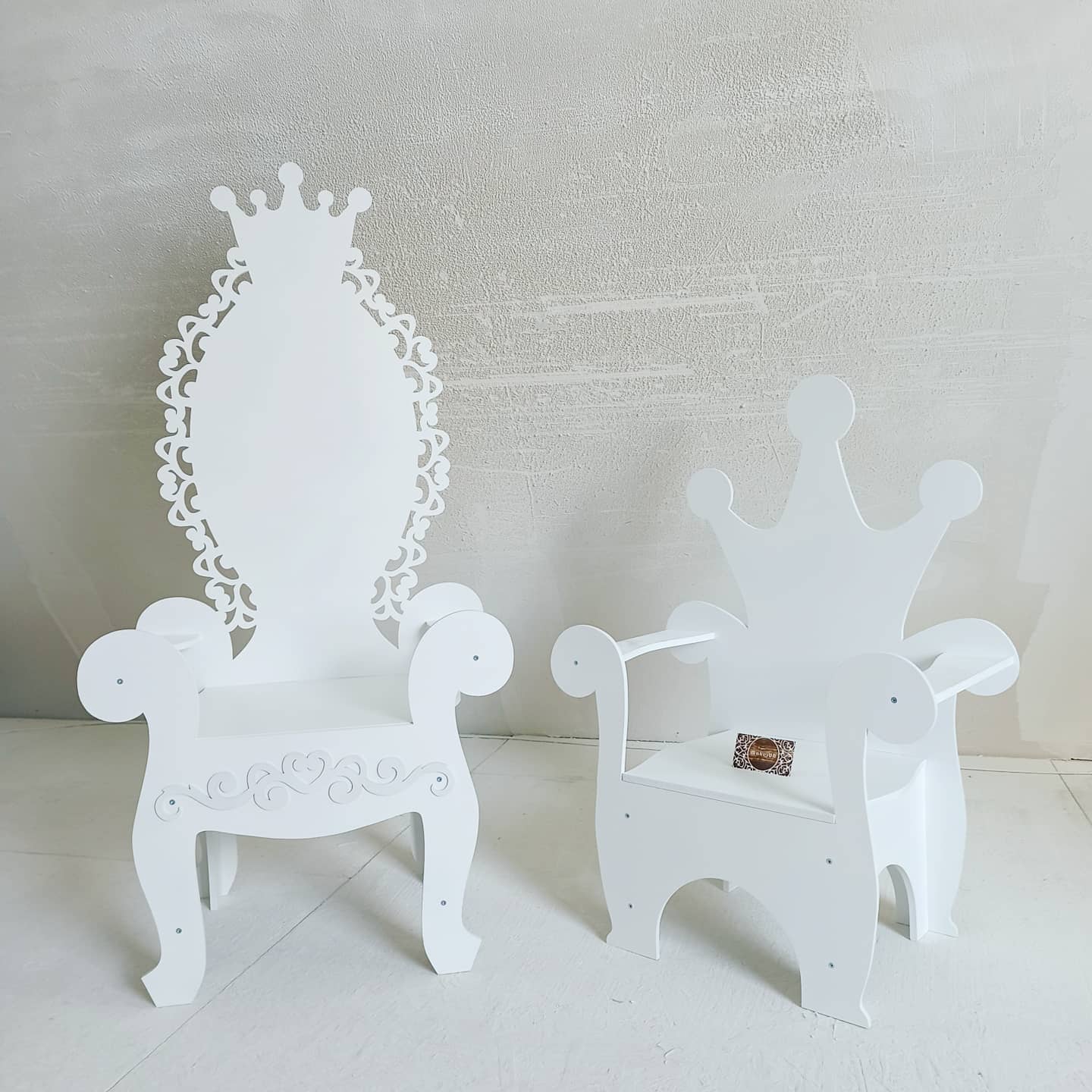 Wooden Throne Chair 03 birthday party decoration girl boy baby shower wood event party prop shop photo booth arch white pink blue crown kids furniture - MakerUA