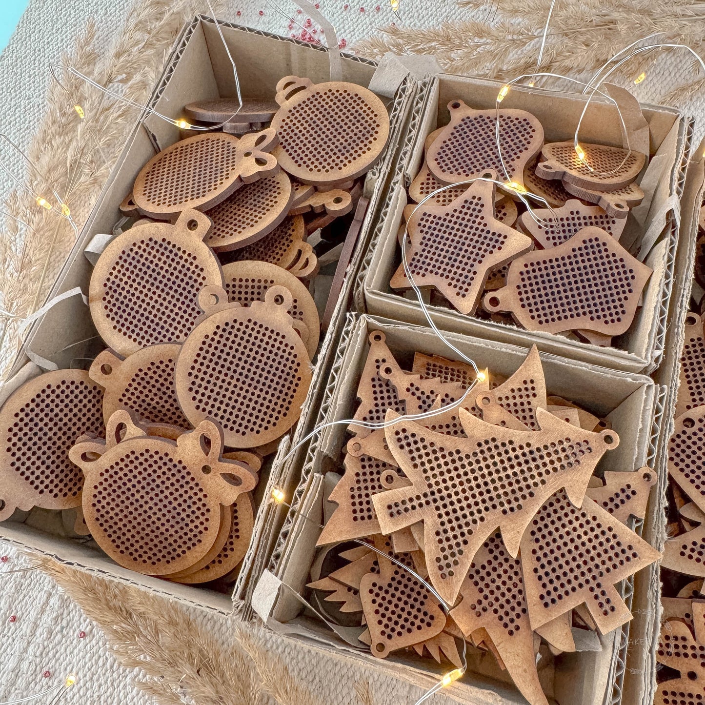 Wooden Cross Stitch Blank Base Embroidery Christmas Tree Ornaments Decorations Pendant DIY Jewelry Gift Bead Thread Needlecraft Shape Butterfly Hole 1mm S1 - MakerUA
