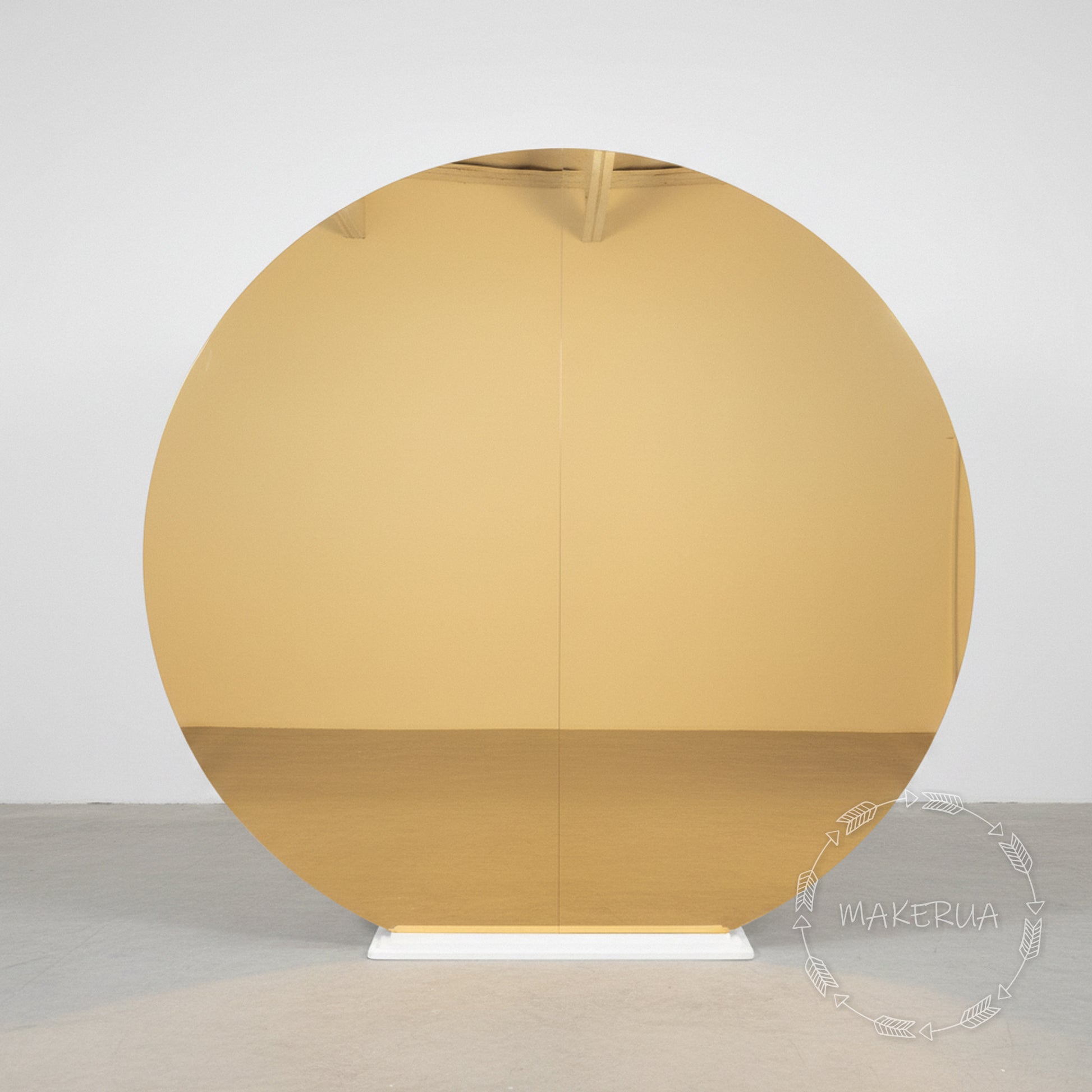 Luxury Gold Mirror Round Backdrop - MakerUA