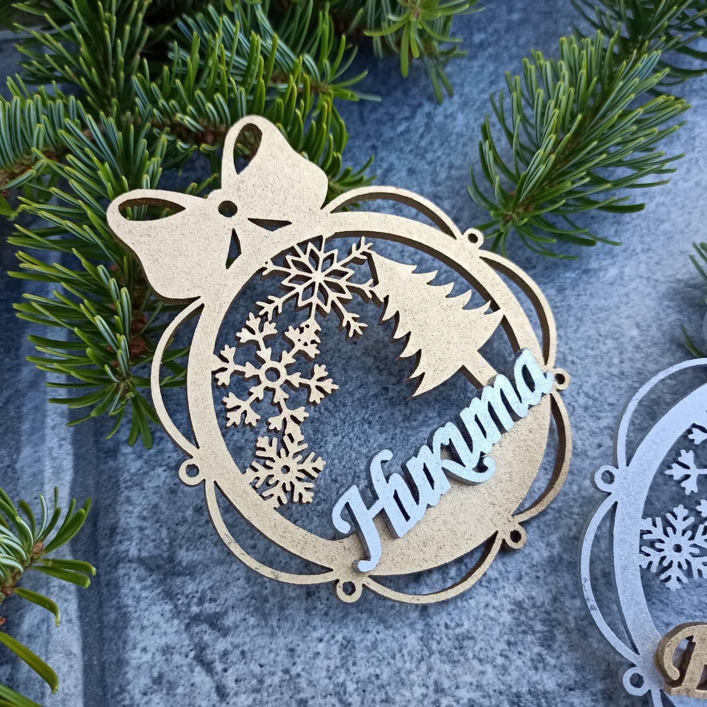 Personalized Christmas Ornaments Name Wooden Decorations Tree Hanging Kindergarten Gift Classmate Preschool Keepsake Teacher Student Decor Style L - MakerUA