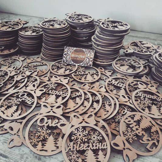 Personalized Christmas Ornaments Name Wooden Decorations Tree Hanging Kindergarten Gift Classmate Preschool Keepsake Teacher Student Decor Style J - MakerUA