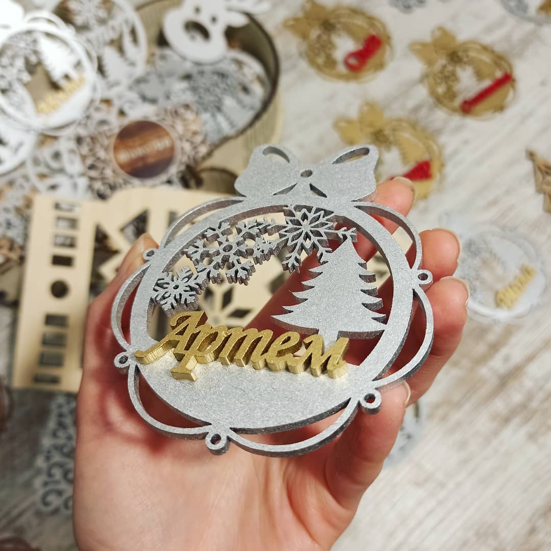 Personalized Christmas Ornaments Name Wooden Decorations Tree Hanging Kindergarten Gift Classmate Preschool Keepsake Teacher Student Decor Style R - MakerUA
