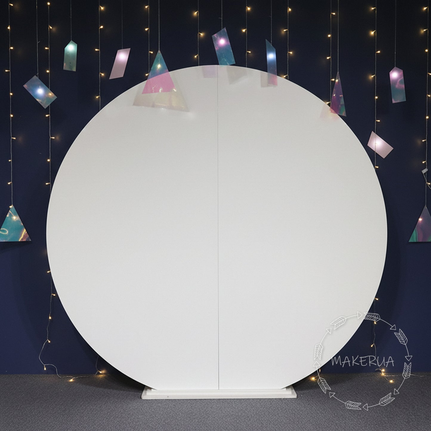 Large white circular backdrop with a premium high-gloss acrylic finish. Split design for easy transport. Elegant blank canvas photo wall for wedding ceremonies, balloon garlands, and luxury event styling.