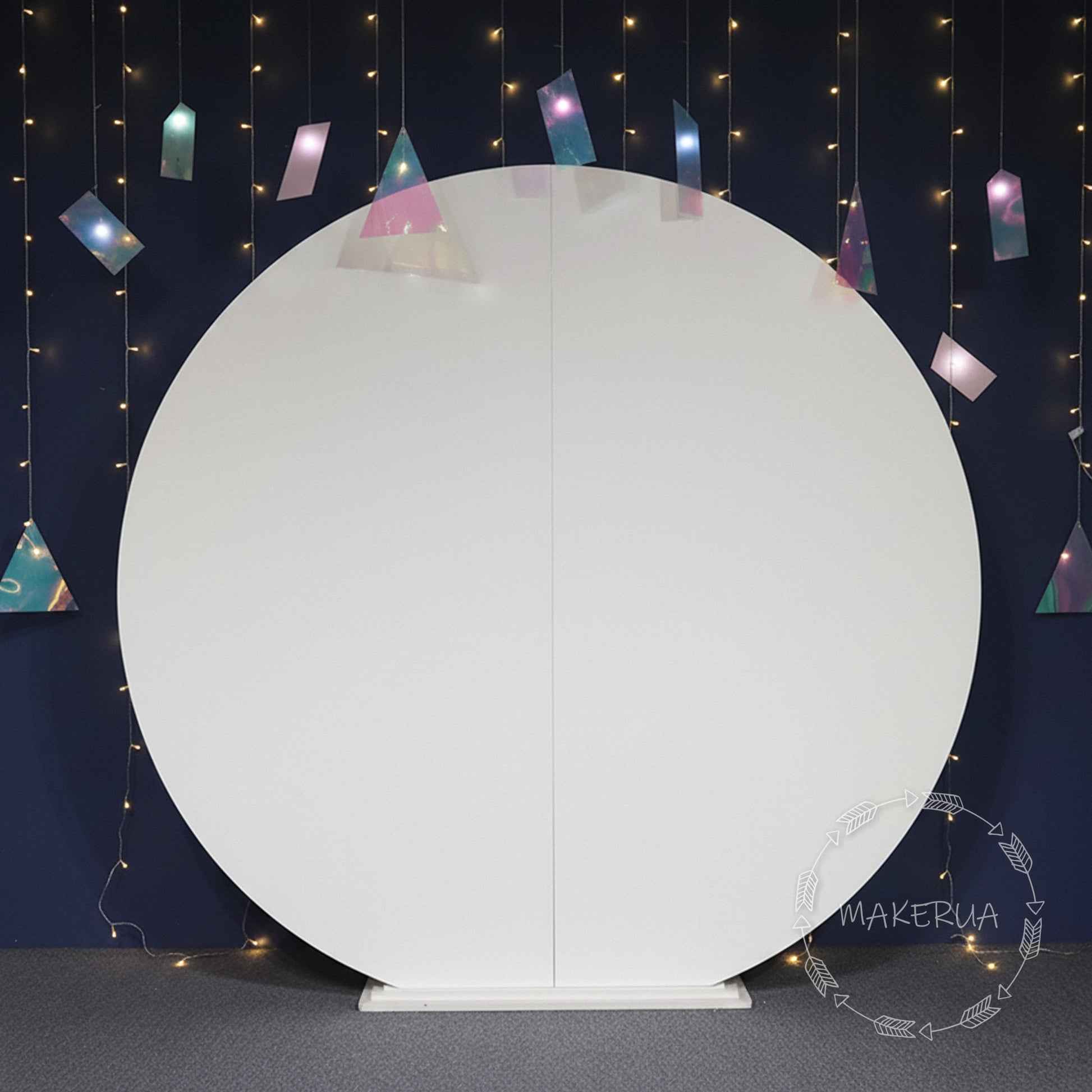 Large white circular backdrop with a premium high-gloss acrylic finish. Split design for easy transport. Elegant blank canvas photo wall for wedding ceremonies, balloon garlands, and luxury event styling.